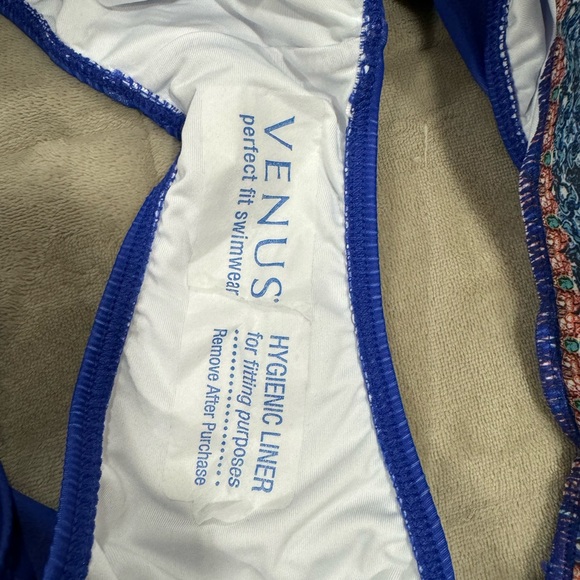NWOT Venus Swimsuit - Picture 3 of 5